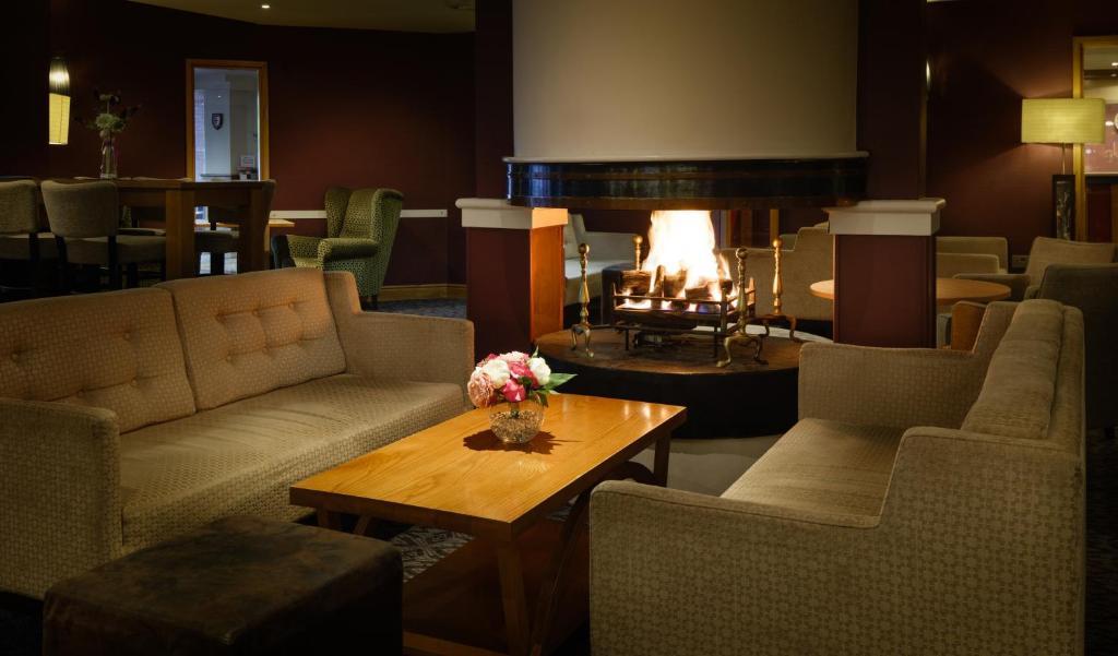 Delta Hotels By Marriott Warwick Warwick  Eksteriør billede
