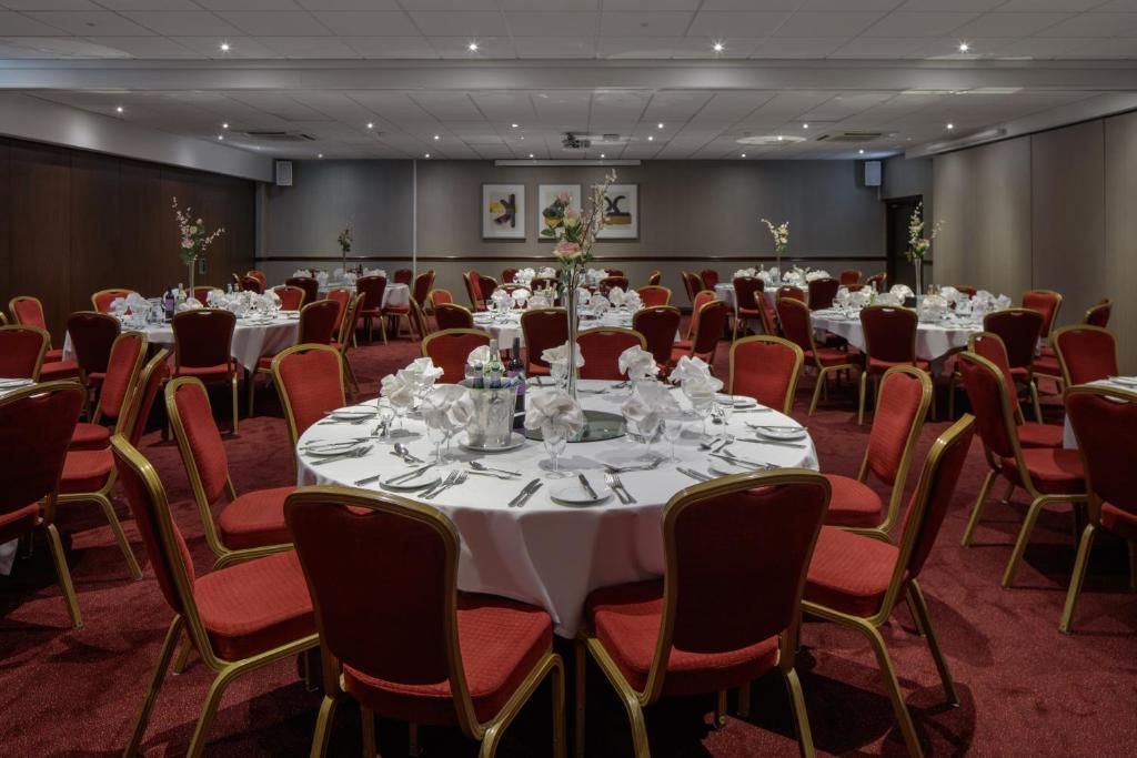 Delta Hotels By Marriott Warwick Warwick  Eksteriør billede