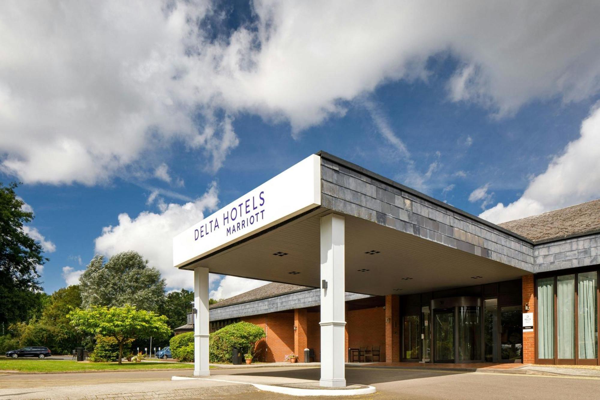 Delta Hotels By Marriott Warwick Warwick  Eksteriør billede